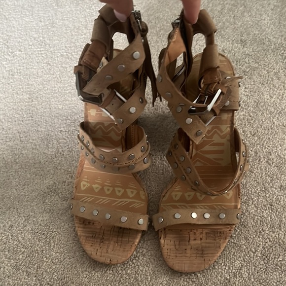 Dolce Vita Eddie studded block sandal - Picture 2 of 4